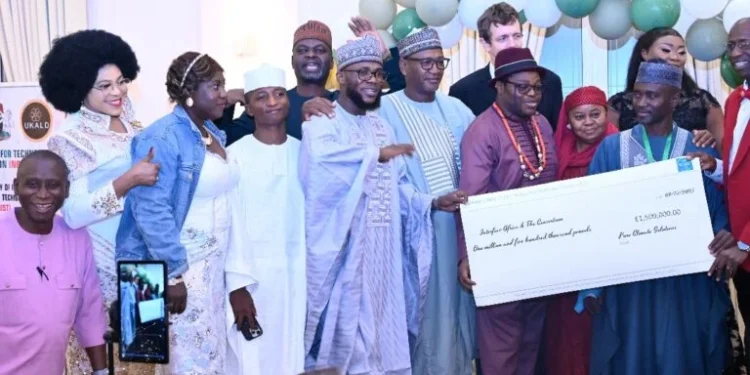 Sani congratulates Idris, winner of 2025 NextGen innovation challenge