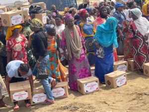 Yuletide: Lagos Food Bank, 22Bet donate food to 200 families